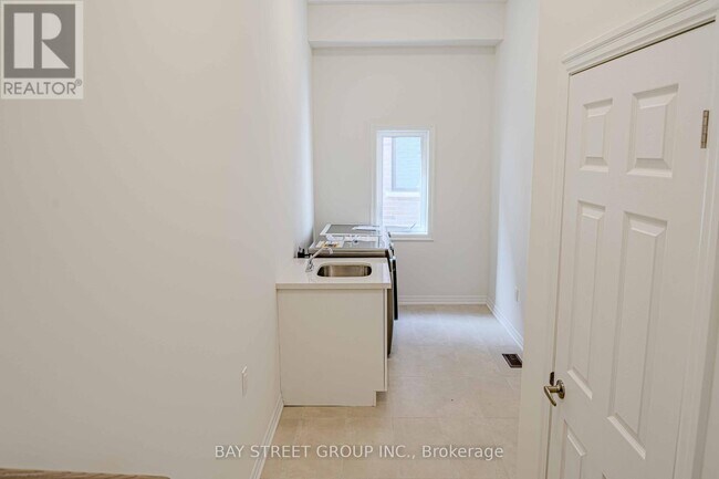 Building Photo - 21 Stennett Dr
