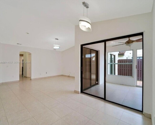 Foto del edificio - 15270 SW 45th Terrace