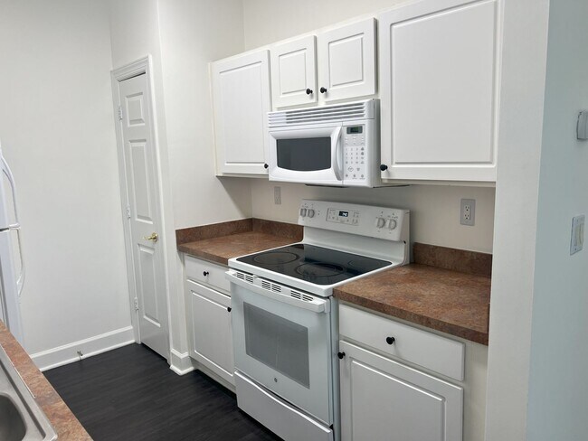 Foto del edificio - 3 BEDROOM, 1ST FLOOR CONDO IN CAROLINA FOREST!