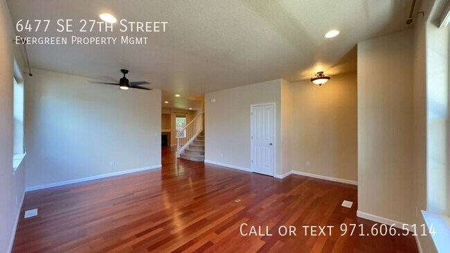Foto del edificio - 6477 SE 27th St