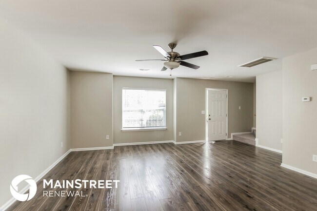 Foto del edificio - 8148 Ottawa Ln