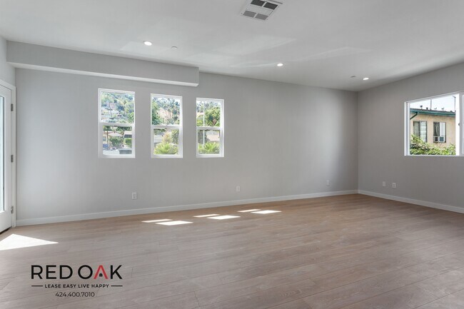 Foto del edificio - 4500 Esmeralda St