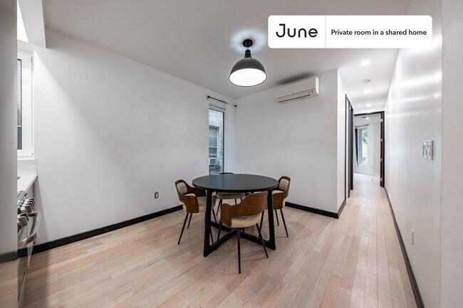 Foto del edificio - Room in Shared 4 bed/2 bath home in Ditmas Park
