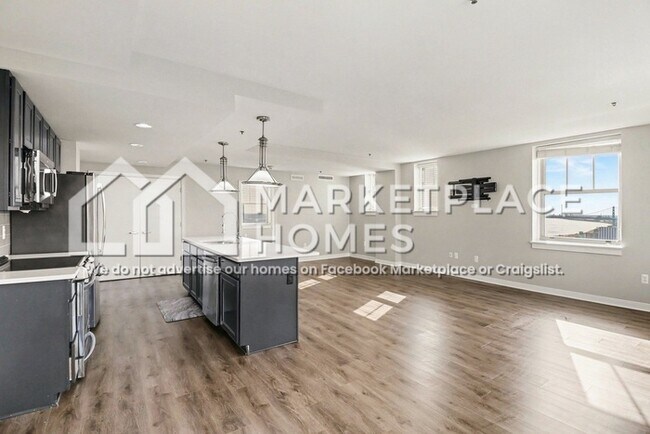 Foto del edificio - 525 W Lafayette Blvd