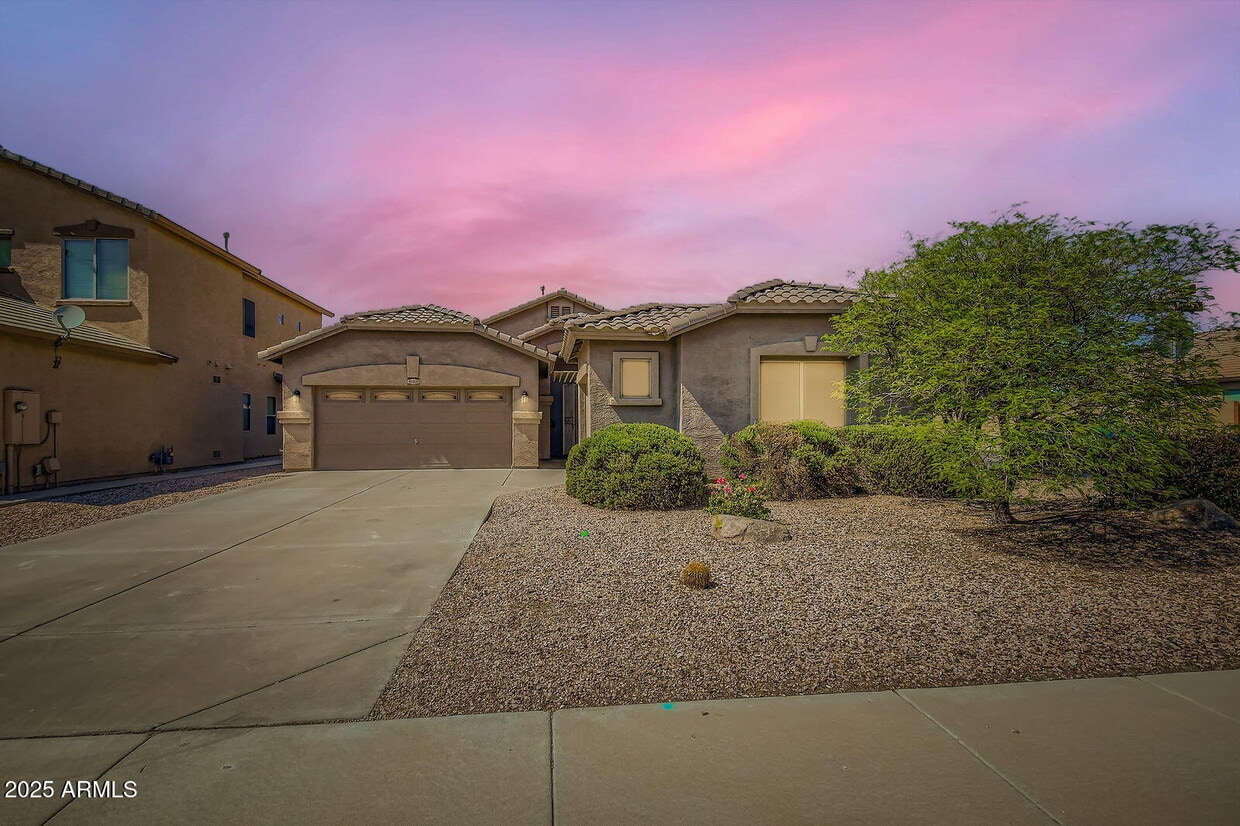 Primary Photo - 46108 W Morning View Ln