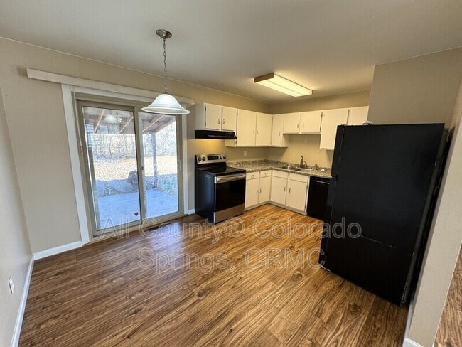 Foto del edificio - 1742 Keswick Rd