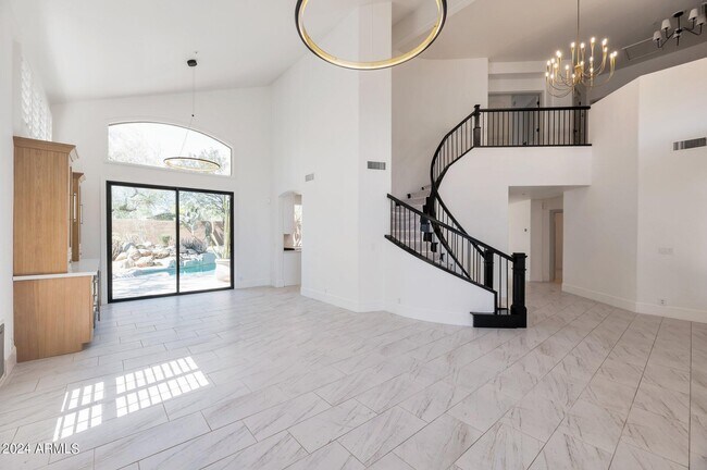Building Photo - 9026 E Casitas Del Rio Dr