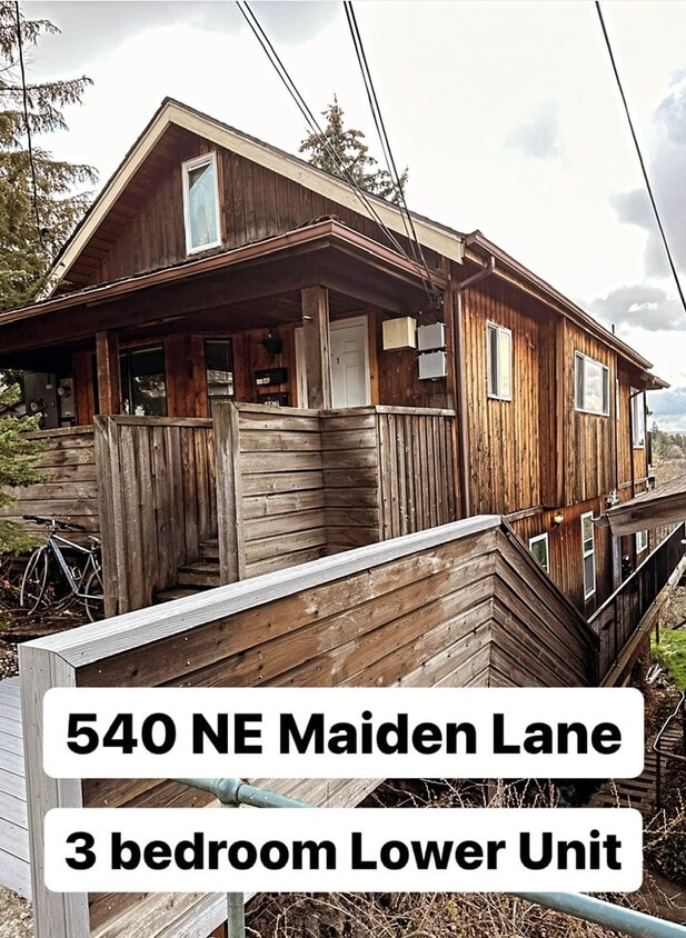 Primary Photo - 540 NE Maiden Ln
