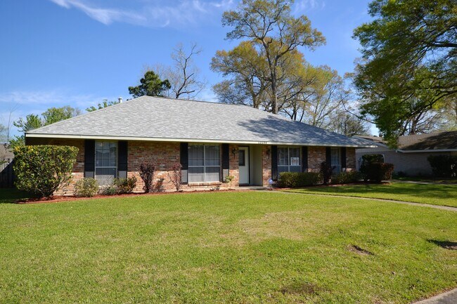 Building Photo - Newly Renovated 3 Bedroom Home in Sherwood...