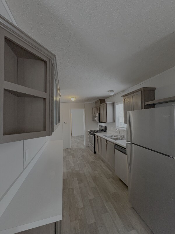 Building Photo - 361 Parker Lake Dr