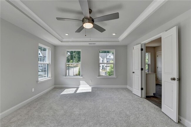 Building Photo - 400 Renwood Trl