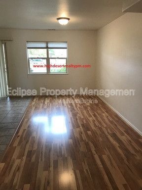 Foto del edificio - 2470 Theresea Ln