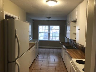 Building Photo - 2422 32nd St