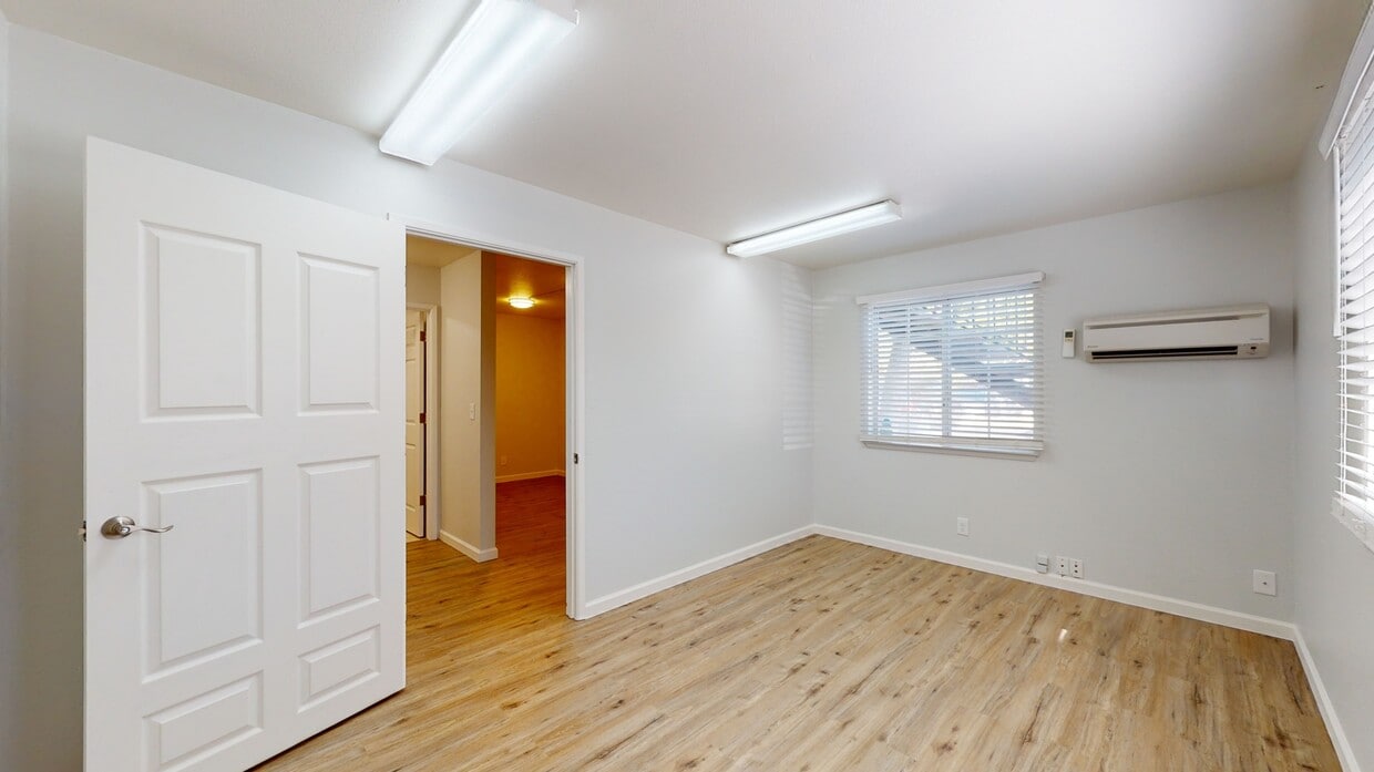 Building Photo - 3404 Bechelli Ln