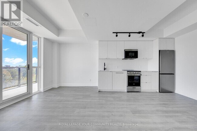 Photo du bâtiment - 2369 Danforth Ave