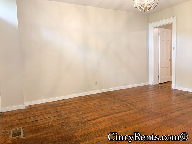 Building Photo - 525 Liberty Hl