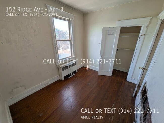 Building Photo - 152 Ridge Ave