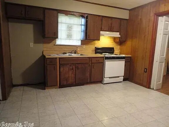 Foto del edificio - 5911 Southwick Drive