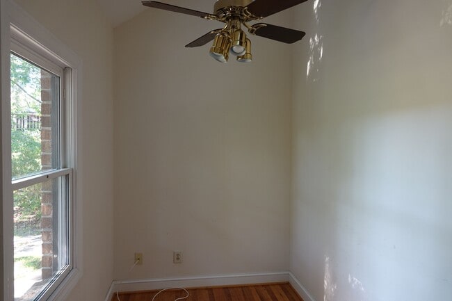 Small first floor office with marsh views. - 927 blue crab way