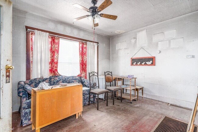 Building Photo - 1 br, 1 bath House - 4802 N Myrtle St