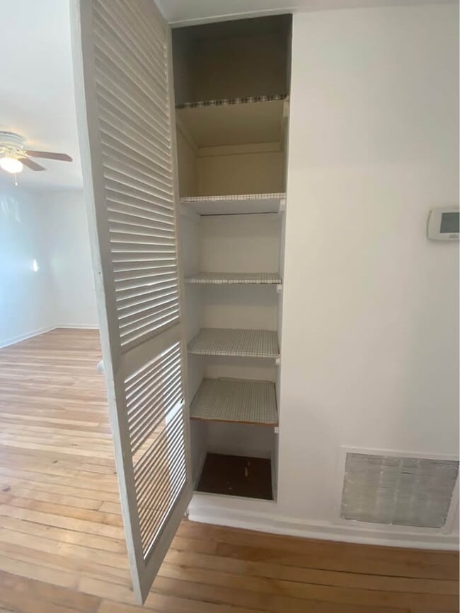 Building Photo - 27 Van Wagoner Ave