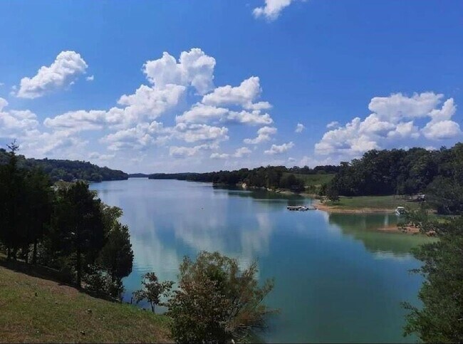 Foto del edificio - 1150 Sanctuary Shrs Wy