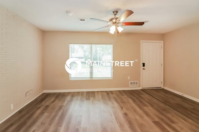 Foto del edificio - 3 Bedroom Pet-Friendly Home in Kansas City...