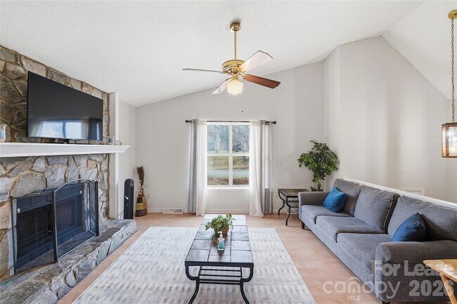 Foto del edificio - 6530 Thamesmead Ln