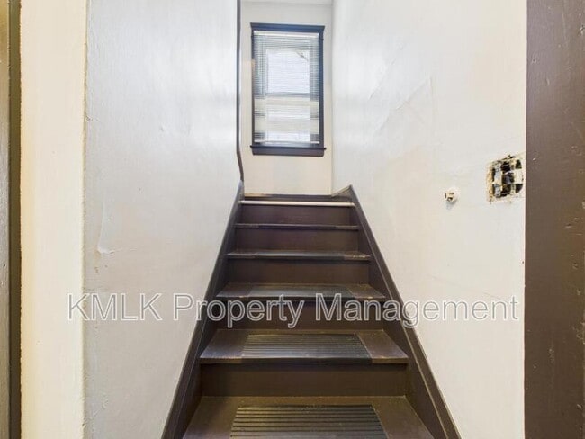 Foto del edificio - 2997 E 128th St