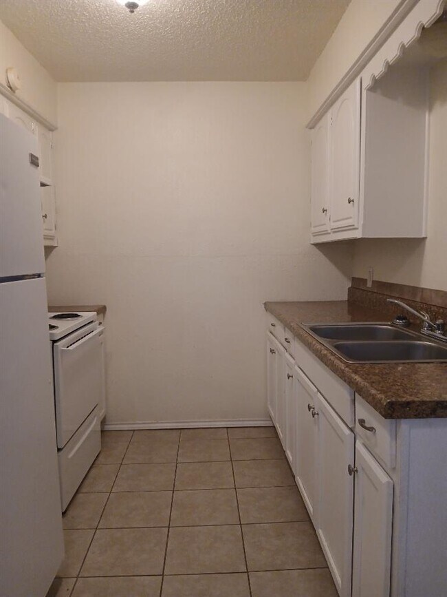 Foto del edificio - 2110 NW Lindy Ave