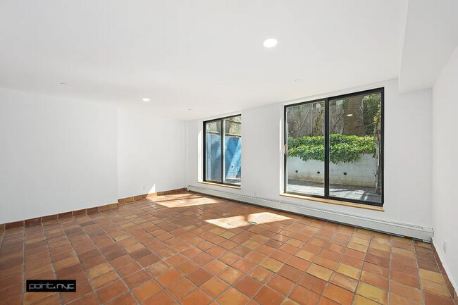 Foto del edificio - 2 bedroom in NYC NY 10001