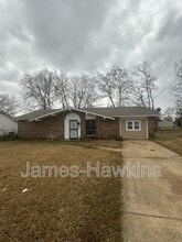 Building Photo - 5328 Ira Ln