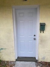 Building Photo - 2117 11th St W