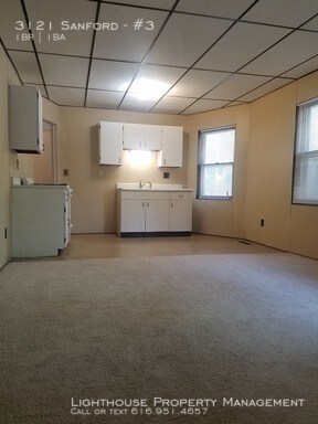 Building Photo - One Bedroom Apartment in Muskegon Heights
