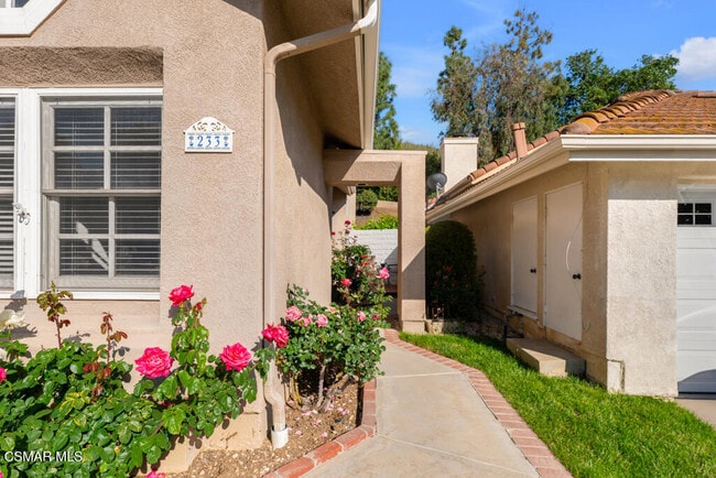 Building Photo - 233 Valero Cir
