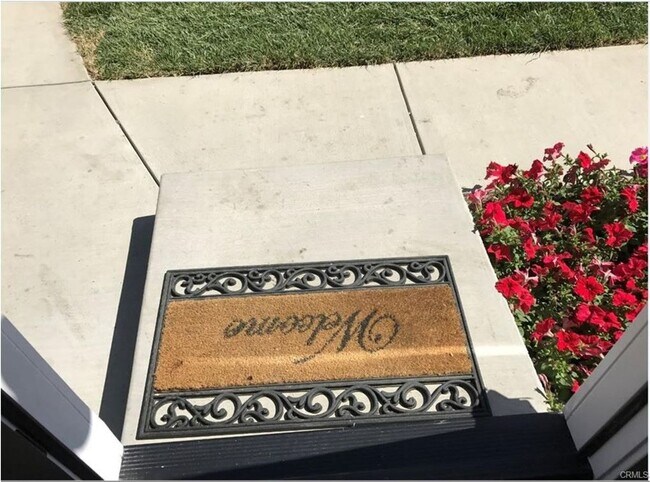 Building Photo - 85(221)