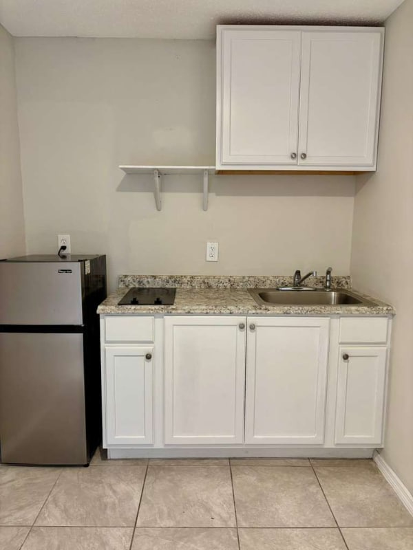 Building Photo - 1216 Marlowe Ave