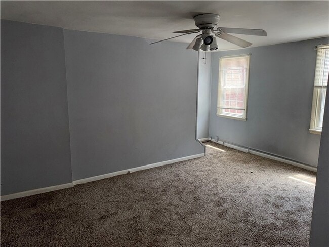 Building Photo - 126 S 11th St