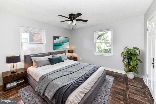 Building Photo - 3210 9th St S