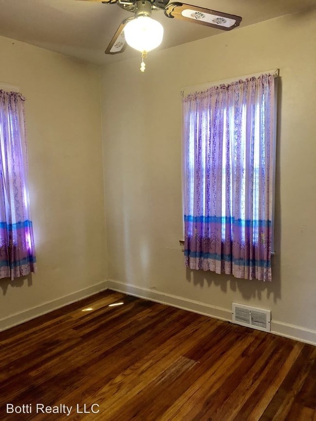 Building Photo - 3 br, 2 bath House - 3036 N. Church St