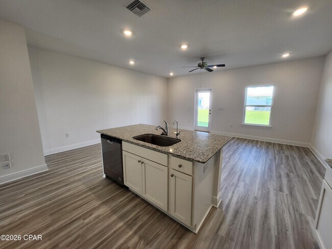 Building Photo - 157 Ellery Ln