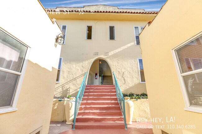 Building Photo - Modern Spanish One Bedroom + Workspace | I...