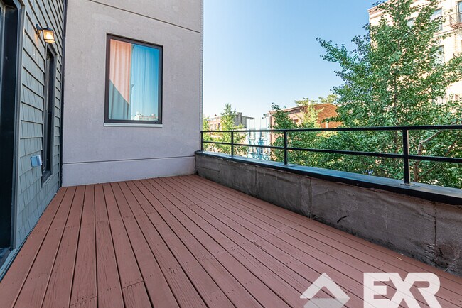 Building Photo - 155 Tompkins Ave