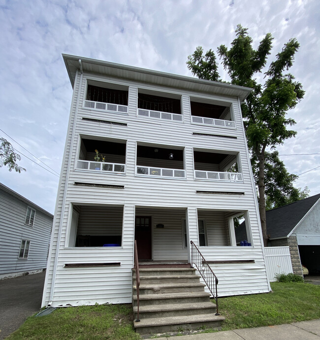 Building Photo - 160 Seminary Ave