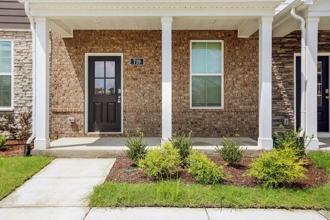 Photo - 719 Ashbrook Drive Townhome