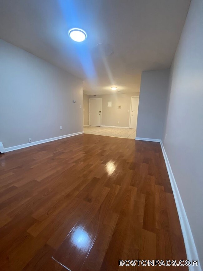 Foto del edificio - 140 Willard St