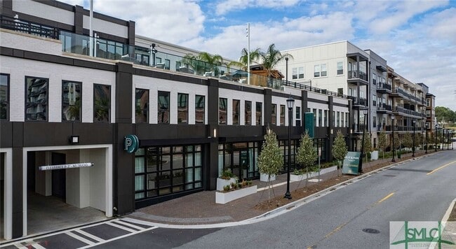 Building Photo - 201 Pilot St