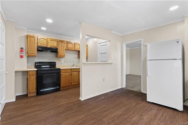 Foto del edificio - 1348 E 6th St