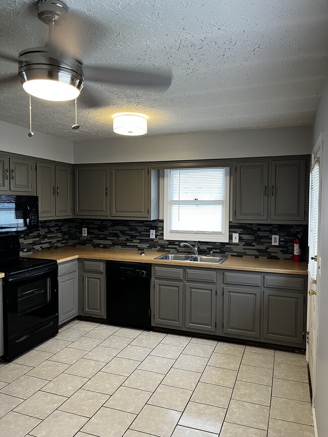 Building Photo - 2806 Blendon Woods Blvd