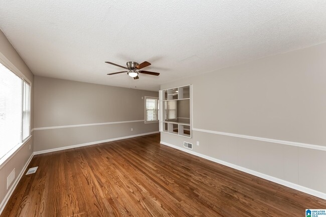 Building Photo - 1184 Dogwood Ln